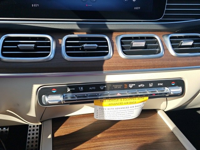 New 2026 Mercedes-Benz GLS 450 4MATIC image 21