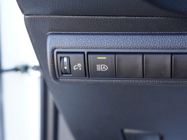 Used 2022 Toyota Corolla SE w/ SE Premium Package image 18