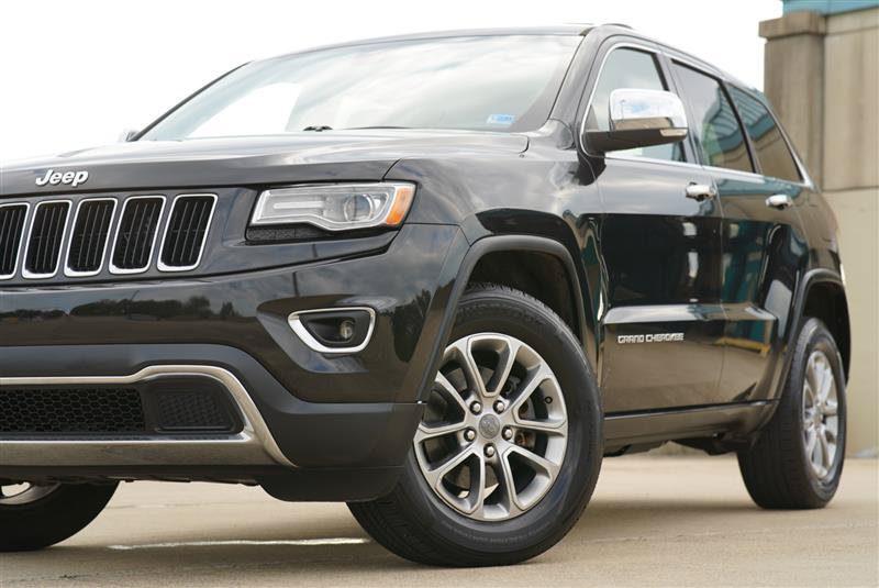 Used 2015 Jeep Grand Cherokee Limited w/ Luxury Group II AWD/4WD image 11