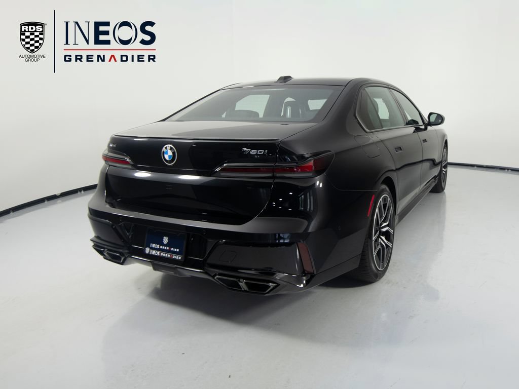 Used 2023 BMW 760i xDrive AWD/4WD image 7