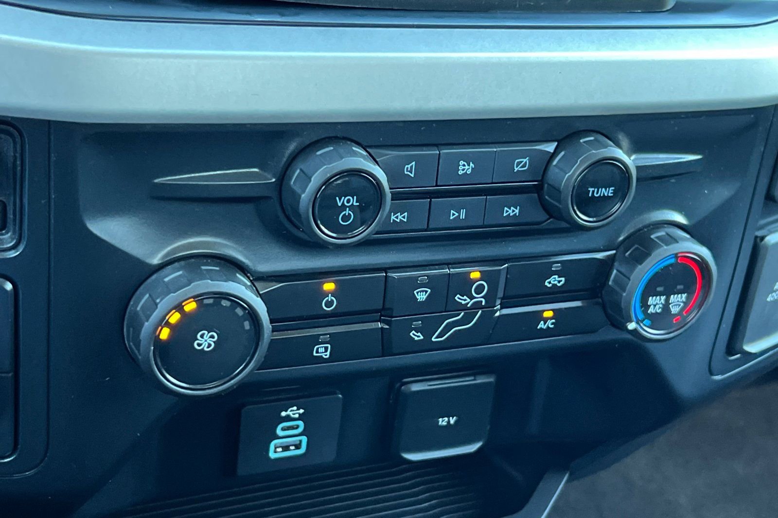 Certified 2024 Ford F350 XLT image 20