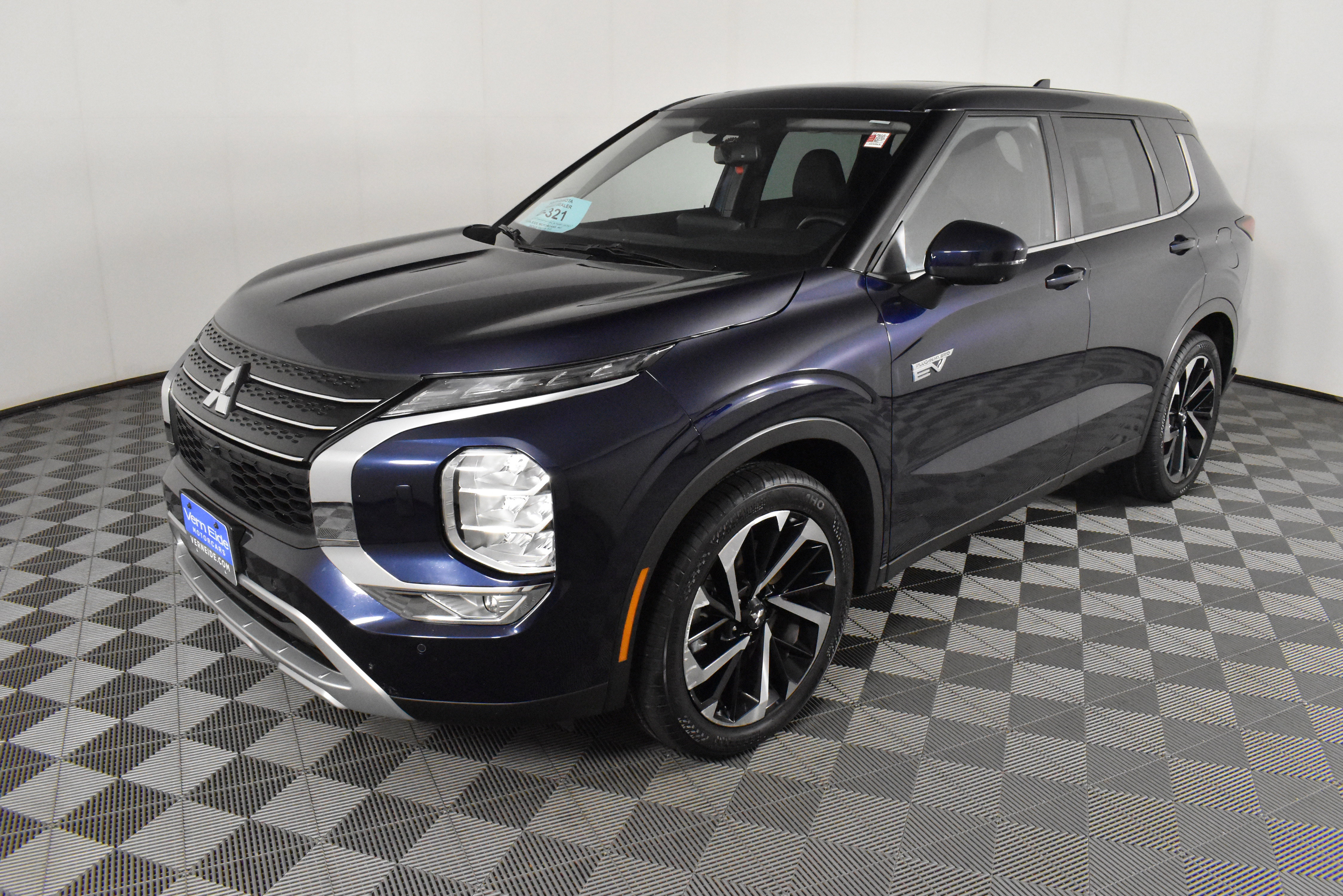 Used 2023 Mitsubishi Outlander SE image 10