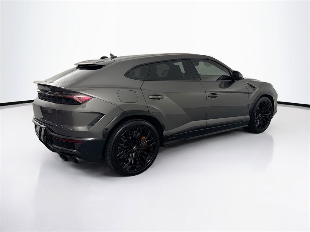 Used 2025 Lamborghini Urus SE image 5