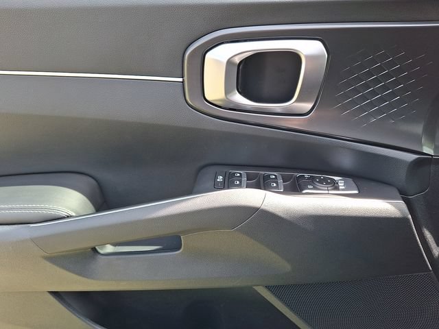 Certified 2026 Kia Sorento EX AWD/4WD image 13