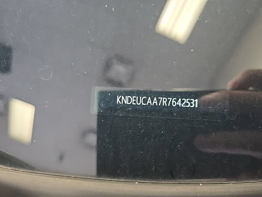 Used 2024 Kia Seltos S AWD/4WD image 7