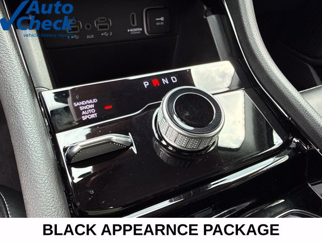 Used 2023 Jeep Grand Cherokee Limited w/ Black Appearance Package AWD/4WD image 13
