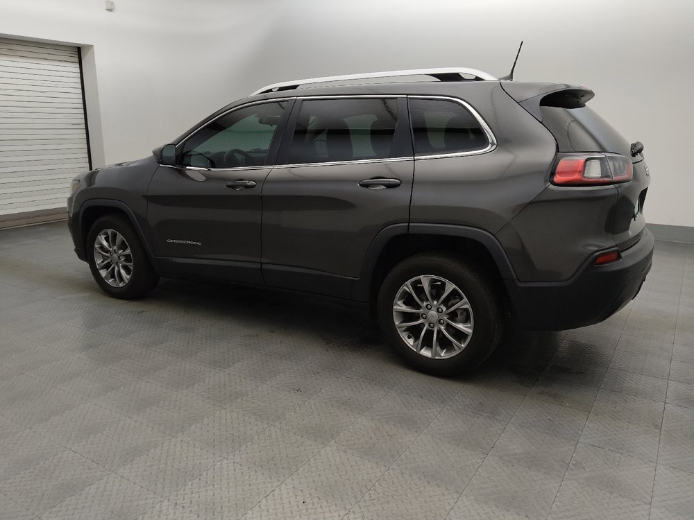 Used 2019 Jeep Cherokee Latitude Plus FWD image 3