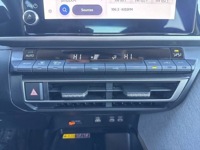 Used 2026 Toyota Camry LE image 30