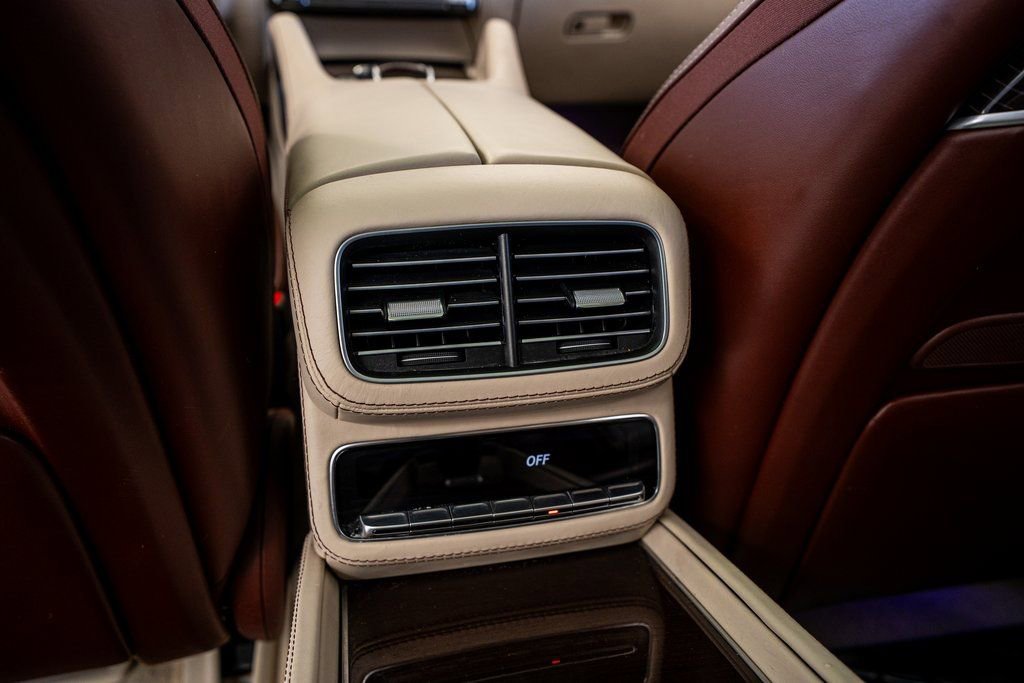 Used 2021 Mercedes-Benz Maybach GLS 600 4MATIC image 63