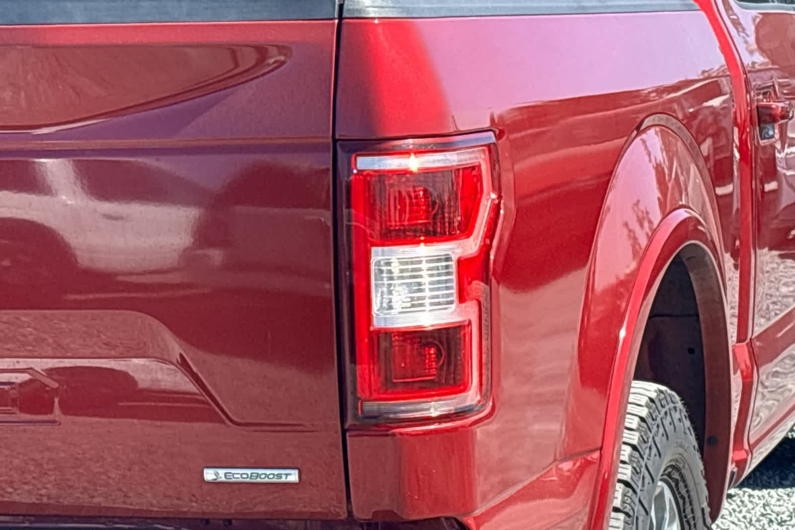 Used 2019 Ford F150 XLT w/ Equipment Group 302A Luxury AWD/4WD image 13