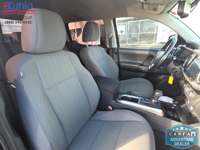 Used 2017 Toyota Tacoma SR5 AWD/4WD image 14