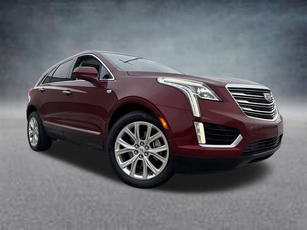 Used 2017 Cadillac XT5 Luxury image 3