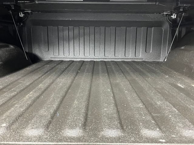 Used 2023 RAM 1500 Laramie AWD/4WD image 8
