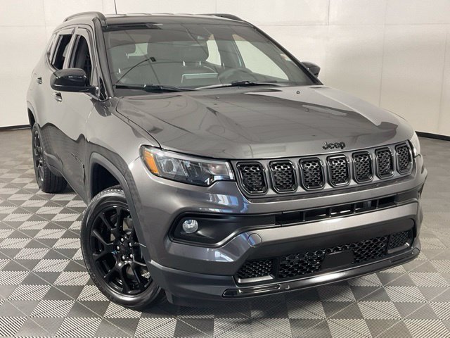 Used 2023 Jeep Compass Latitude AWD/4WD image 44