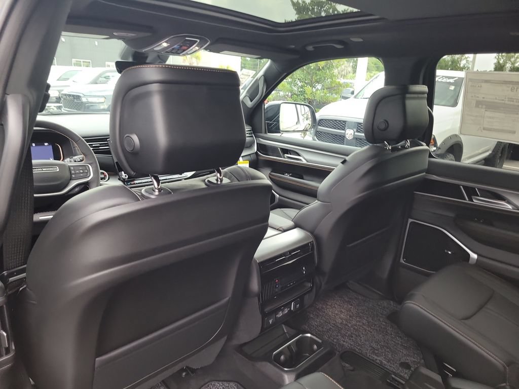 New 2026 Jeep Grand Wagoneer 4WD image 13