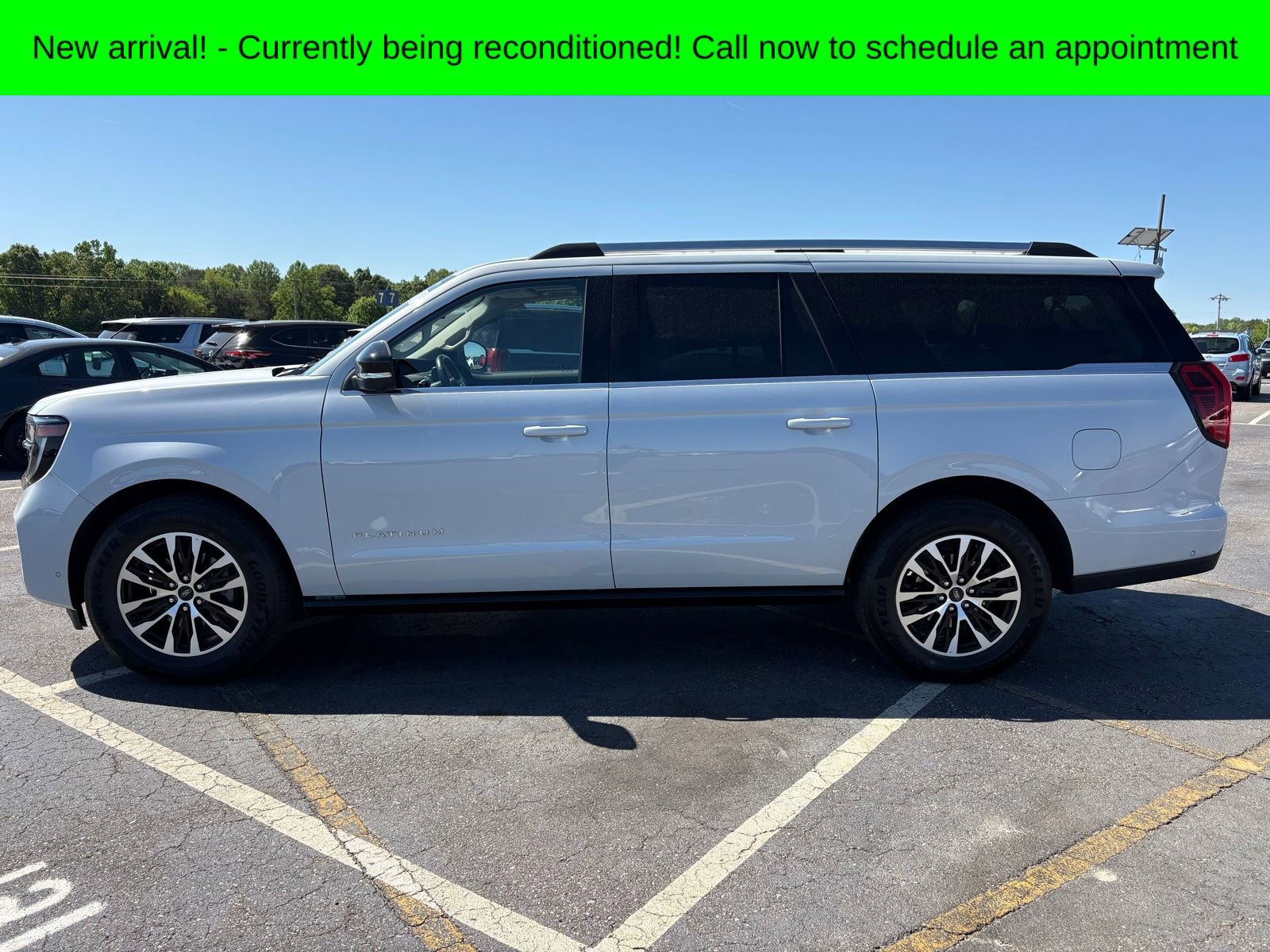 Used 2025 Ford Expedition Max Platinum AWD/4WD image 10