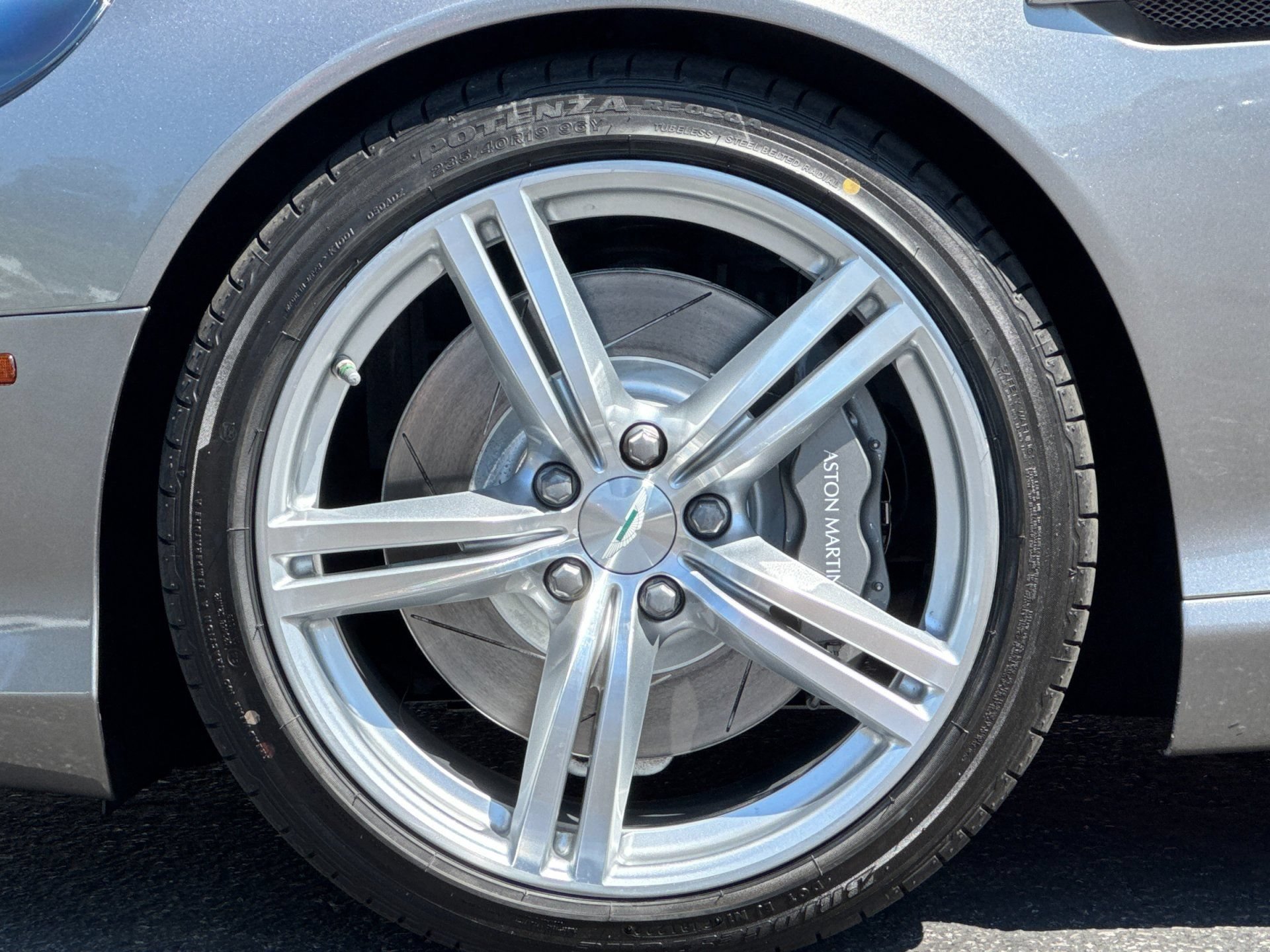 Used 2007 Aston Martin DB9 Coupe RWD image 4