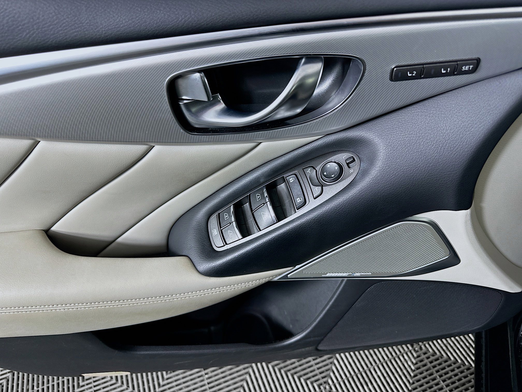 Used 2022 INFINITI Q50 Luxe w/ Cargo Package image 15