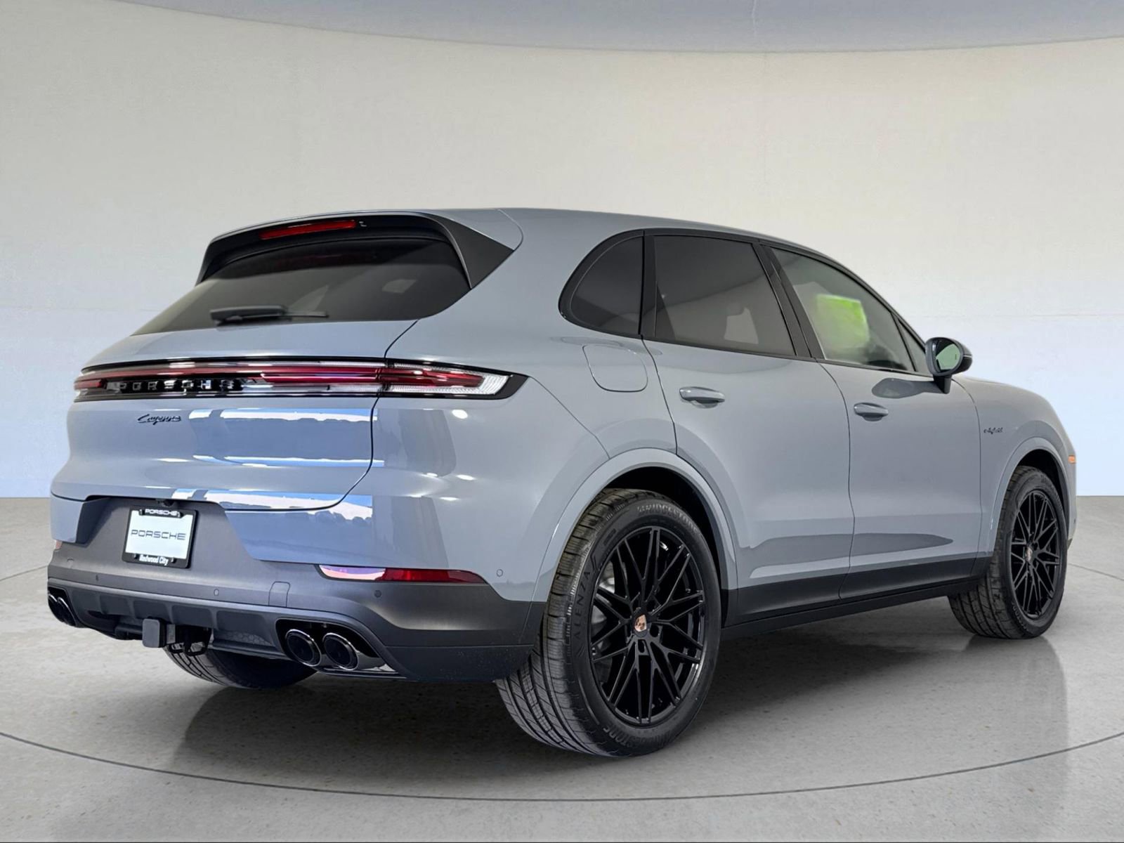 New 2026 Porsche Cayenne E-Hybrid image 8
