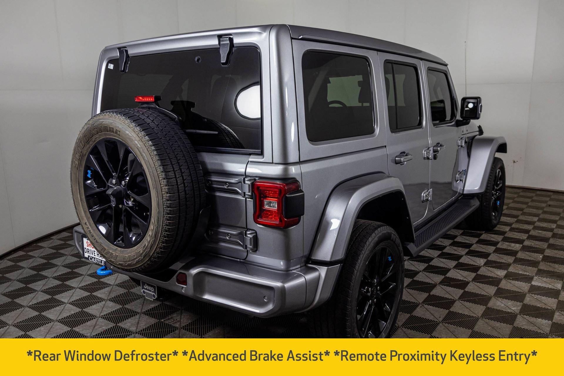 Used 2021 Jeep Wrangler Unlimited Sahara AWD/4WD image 19