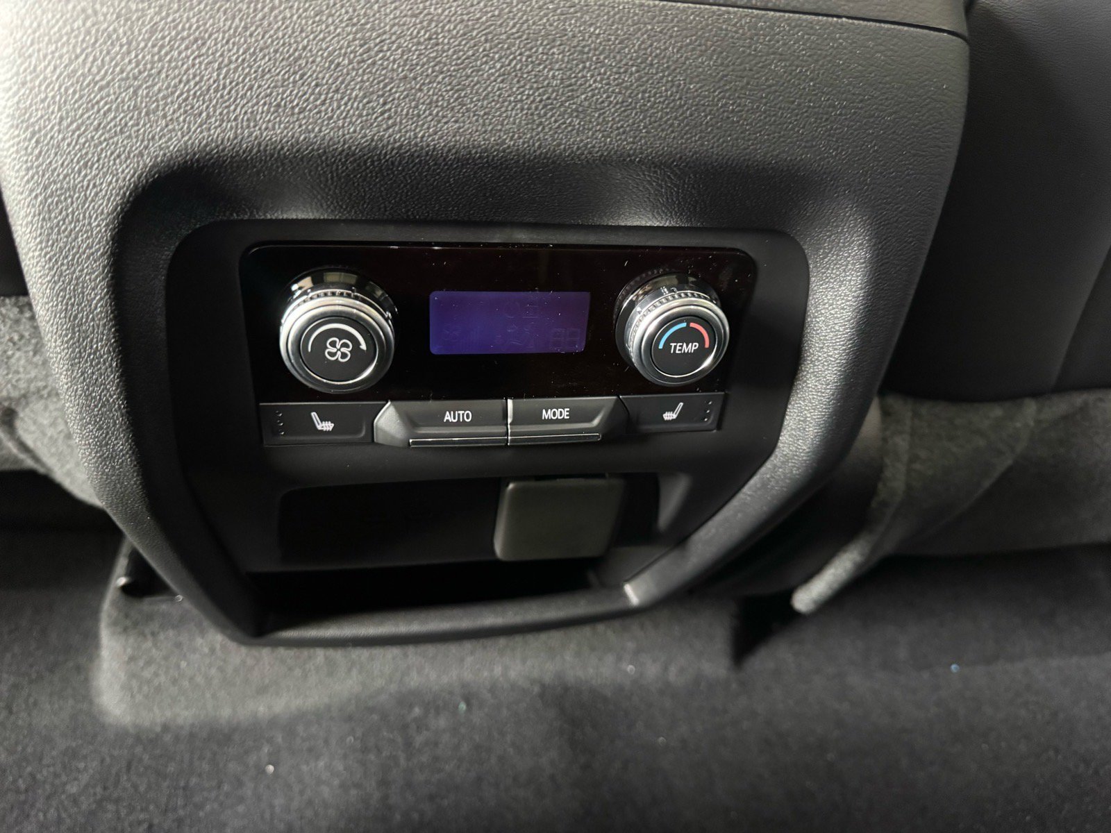 New 2027 GMC Acadia Elevation w/ Black Edition AWD/4WD image 13