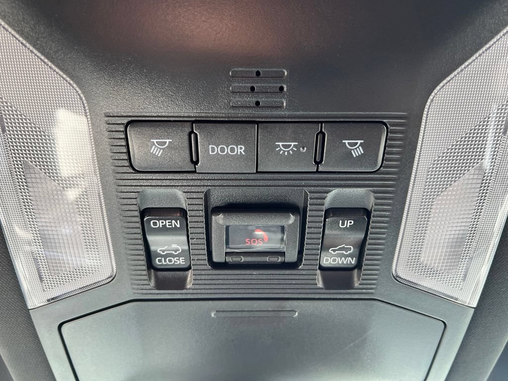 Used 2023 Toyota RAV4 SE w/ Convenience Package AWD/4WD image 32