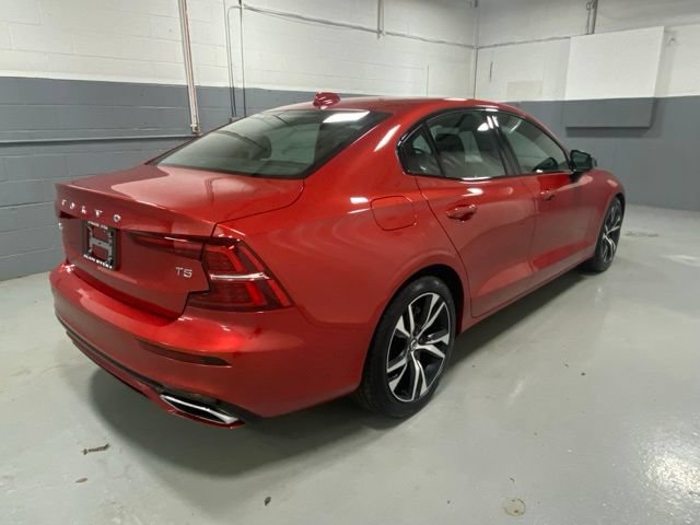 Used 2021 Volvo S60 T5 R-Design FWD image 3