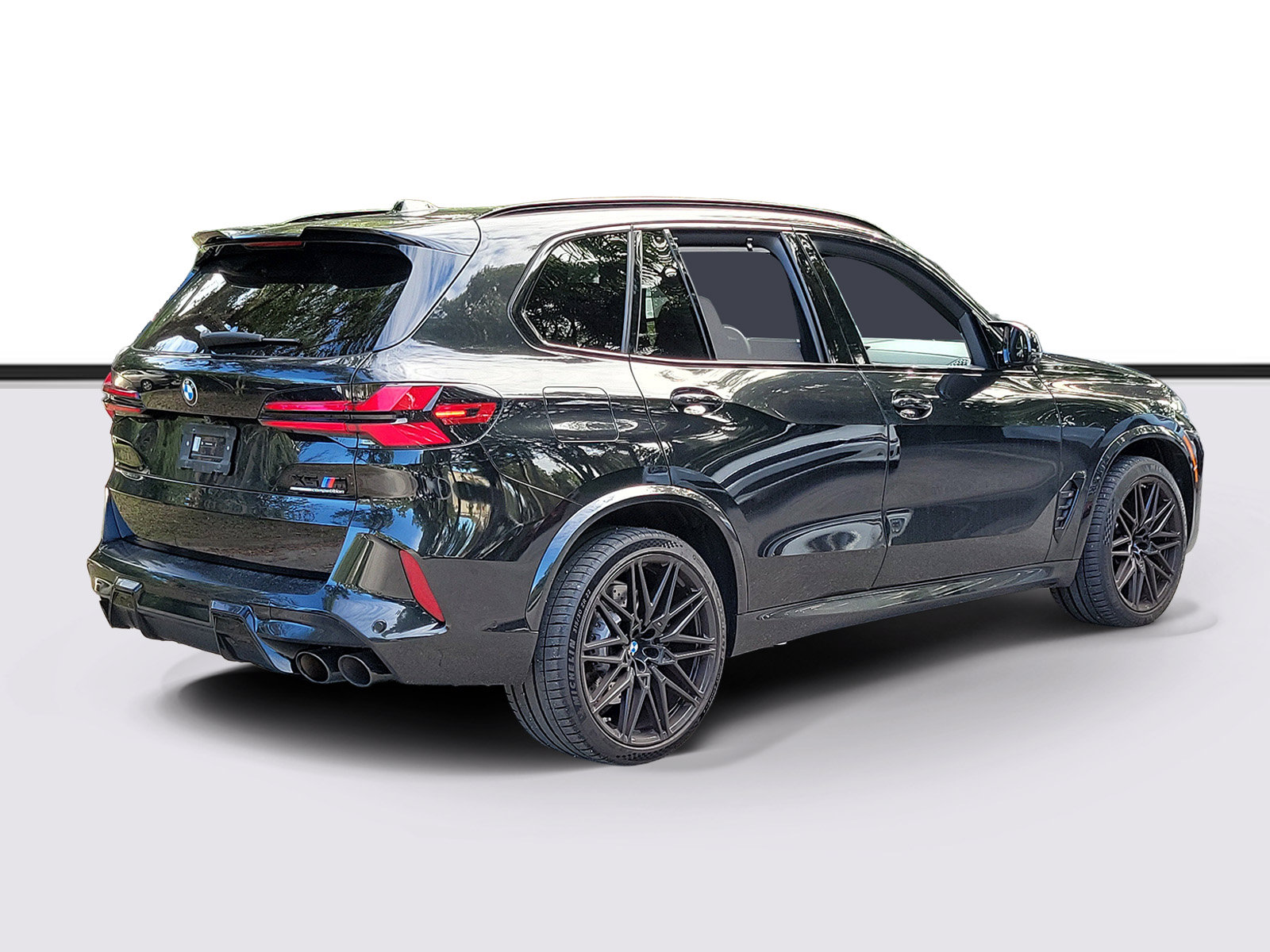 Used 2025 BMW X5 M Competition w/ Executive Package AWD/4WD image 3