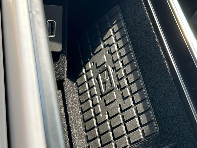 New 2025 Lincoln Navigator Reserve image 32