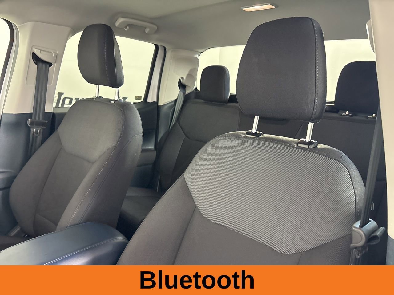 Used 2024 Ford Maverick XL image 9