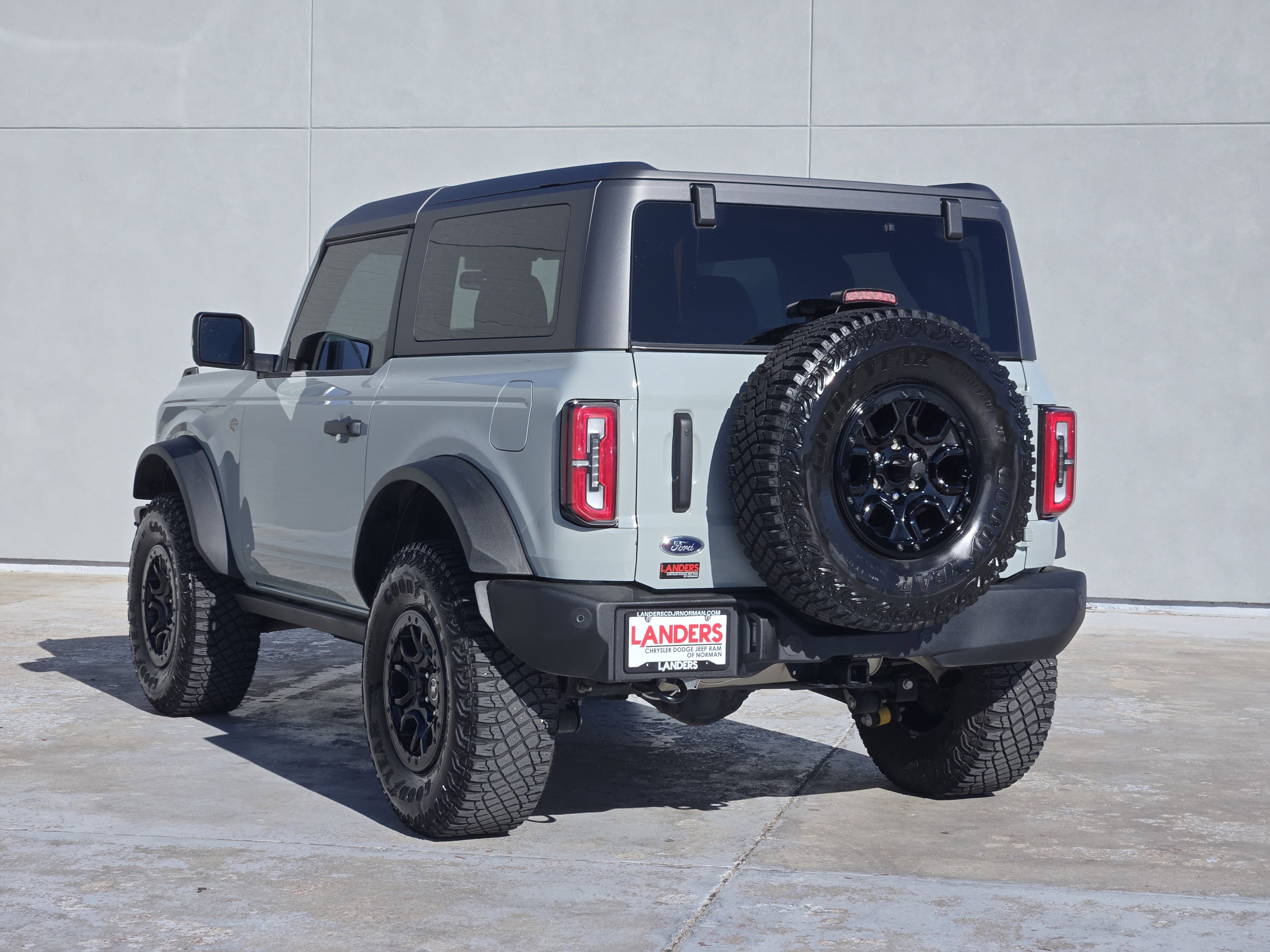 Used 2022 Ford Bronco Wildtrak image 6