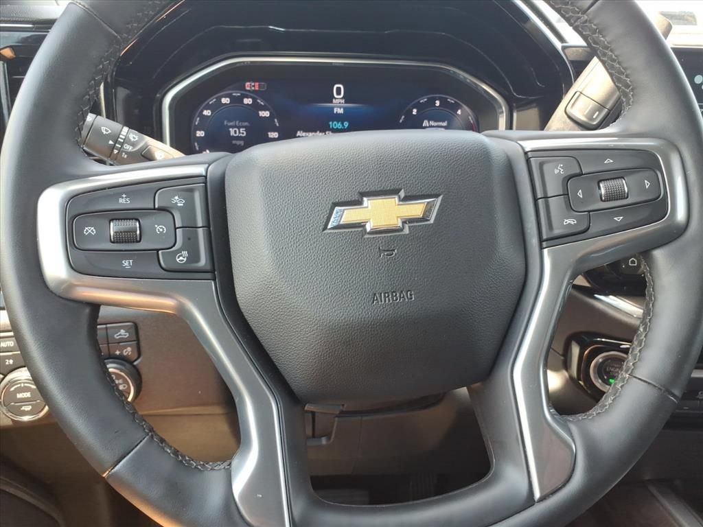 Used 2024 Chevrolet Silverado 2500 LTZ w/ LTZ Premium Package AWD/4WD image 25