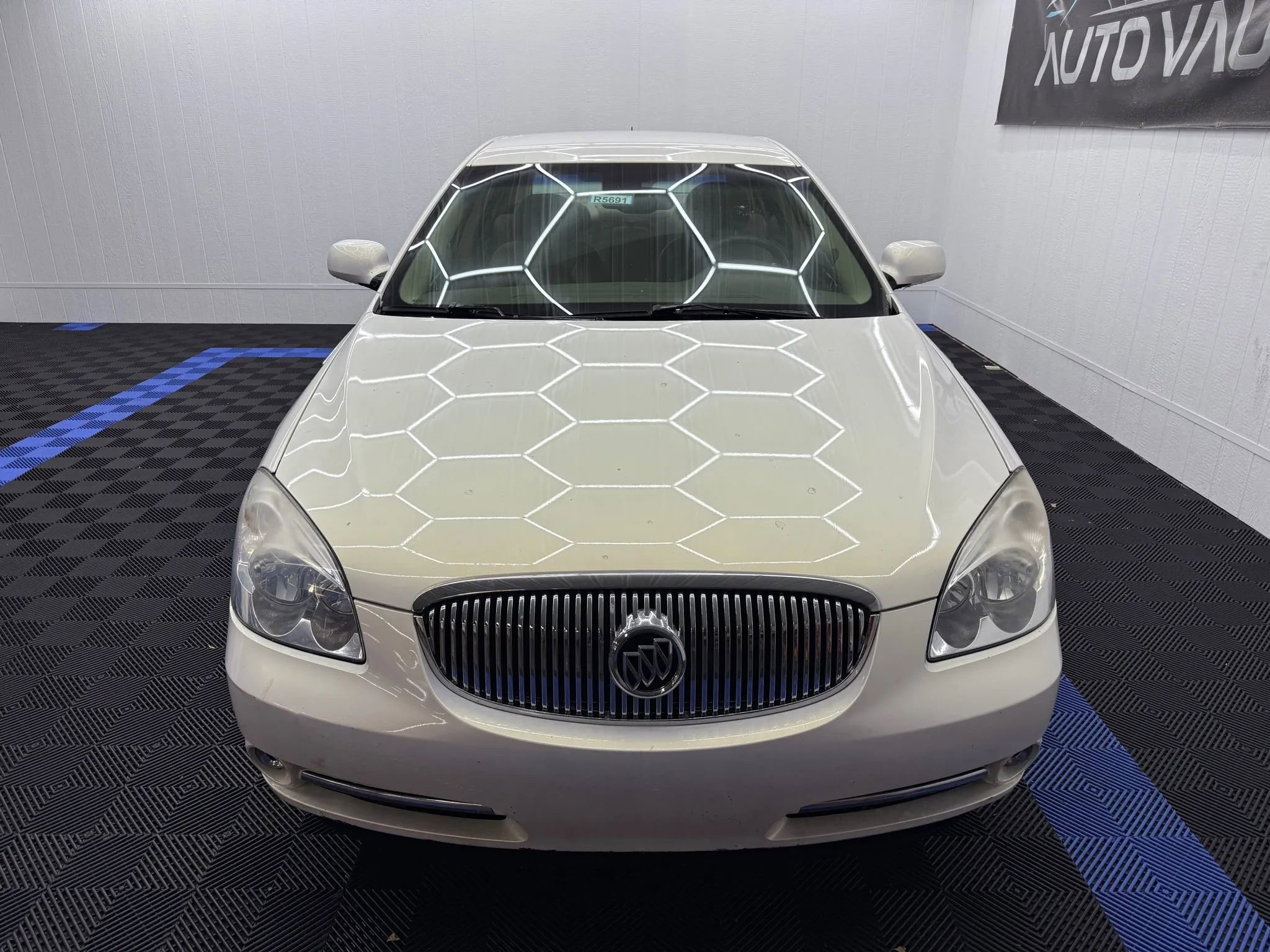 Used 2006 Buick Lucerne CXS w/ Driver Confidence Package image 4