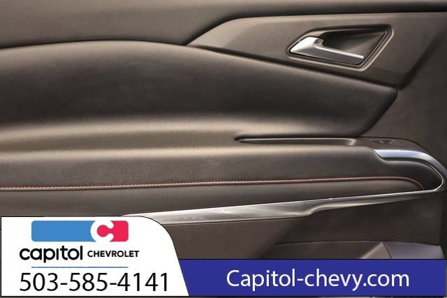 Used 2025 Chevrolet Traverse Z71 AWD/4WD image 31