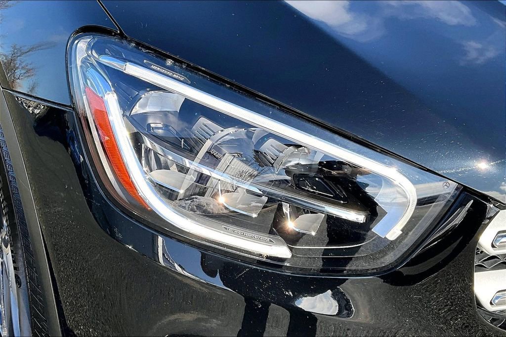 Used 2022 Mercedes-Benz GLC 300 4MATIC w/ Premium Package Lite image 31