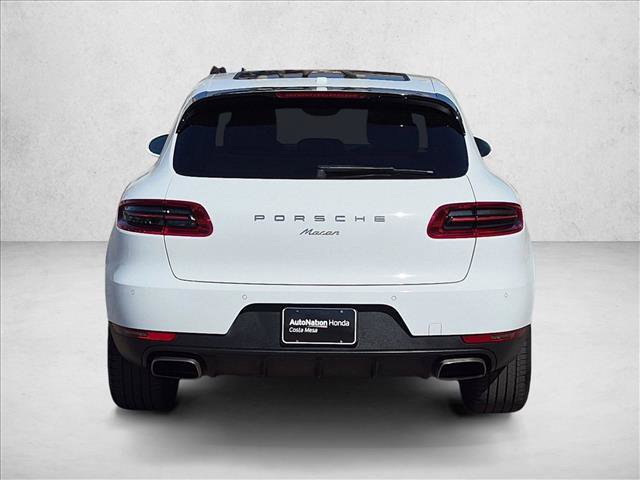 Used 2018 Porsche Macan AWD/4WD image 8