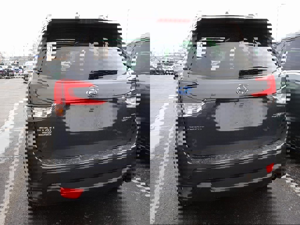 Used 2023 Subaru Forester Premium image 16