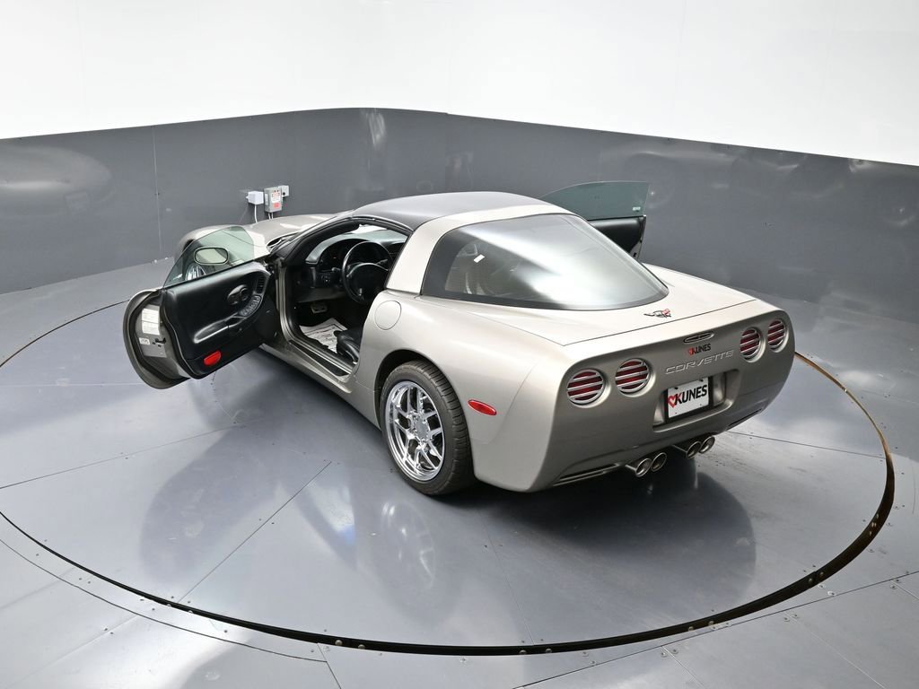 Used 2000 Chevrolet Corvette Coupe w/ Memory Pkg image 39