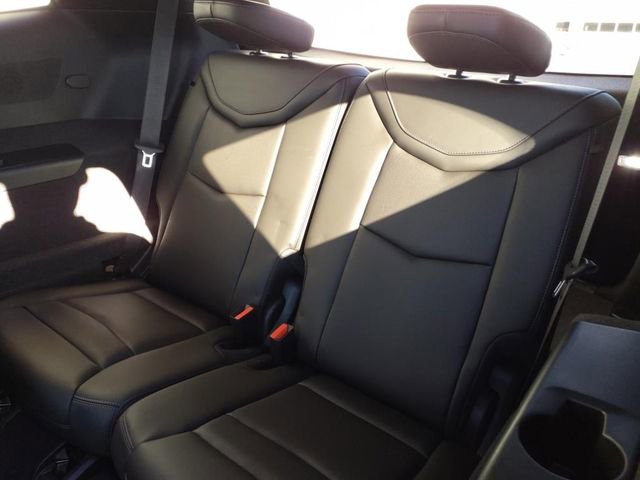 Certified 2023 Cadillac XT6 Premium Luxury w/ Technology Package image 8