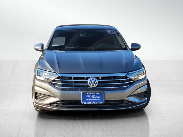 Used 2021 Volkswagen Jetta SE w/ SE Cold Weather Package image 2