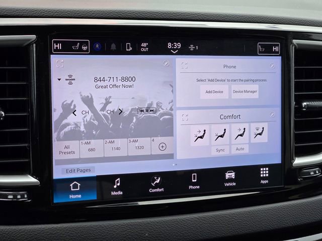 Used 2024 Chrysler Pacifica Touring-L image 14