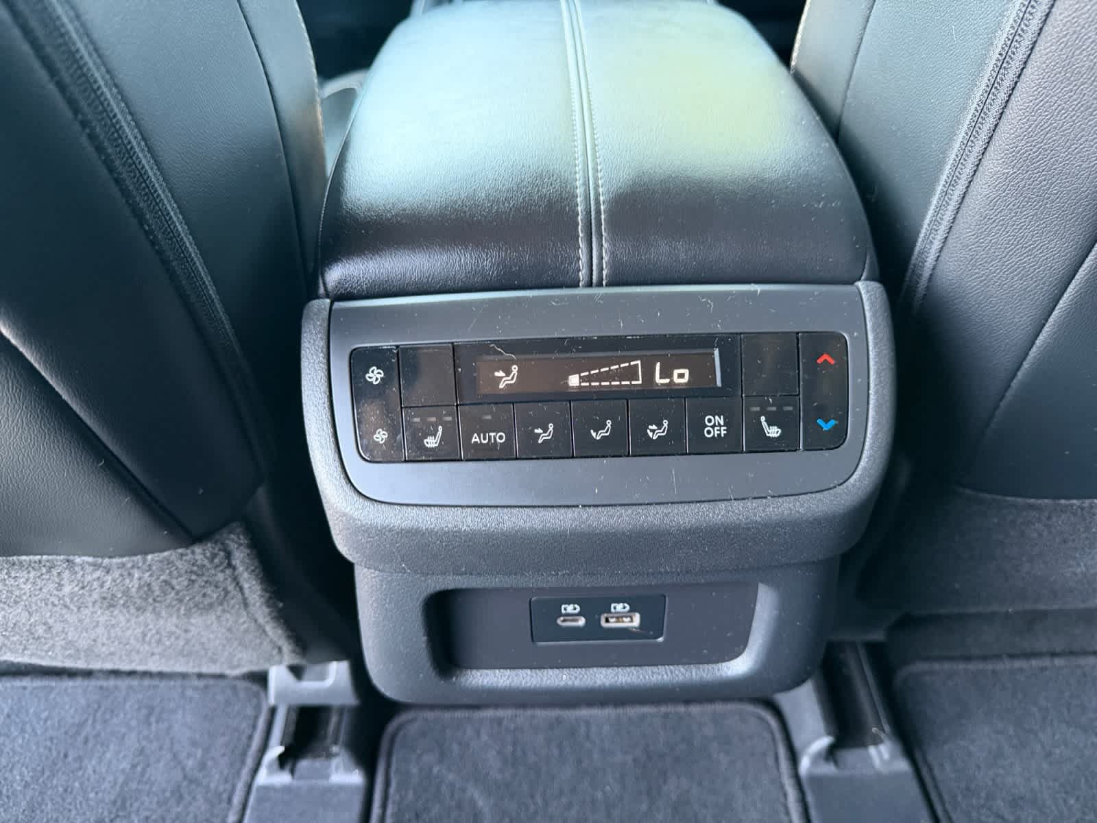Used 2023 Nissan Pathfinder SL w/ SL Premium Package AWD/4WD image 27