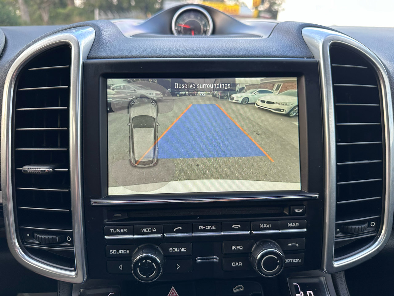 Used 2016 Porsche Cayenne image 25