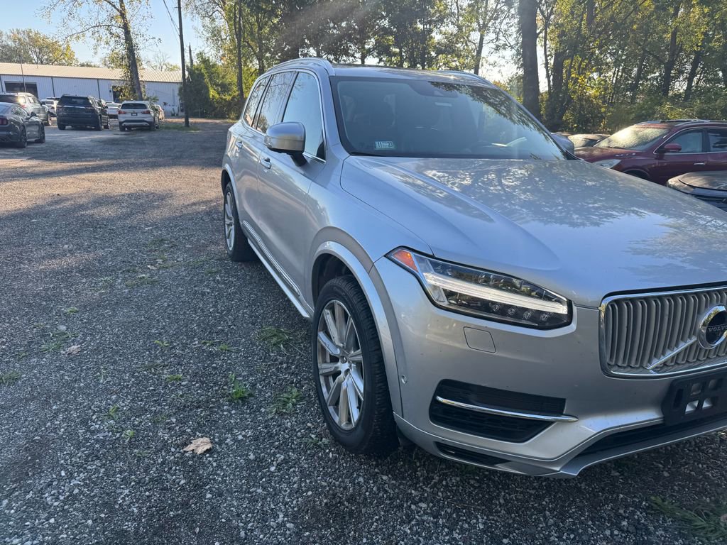Used 2017 Volvo XC90 T8 Inscription w/ Luxury Package