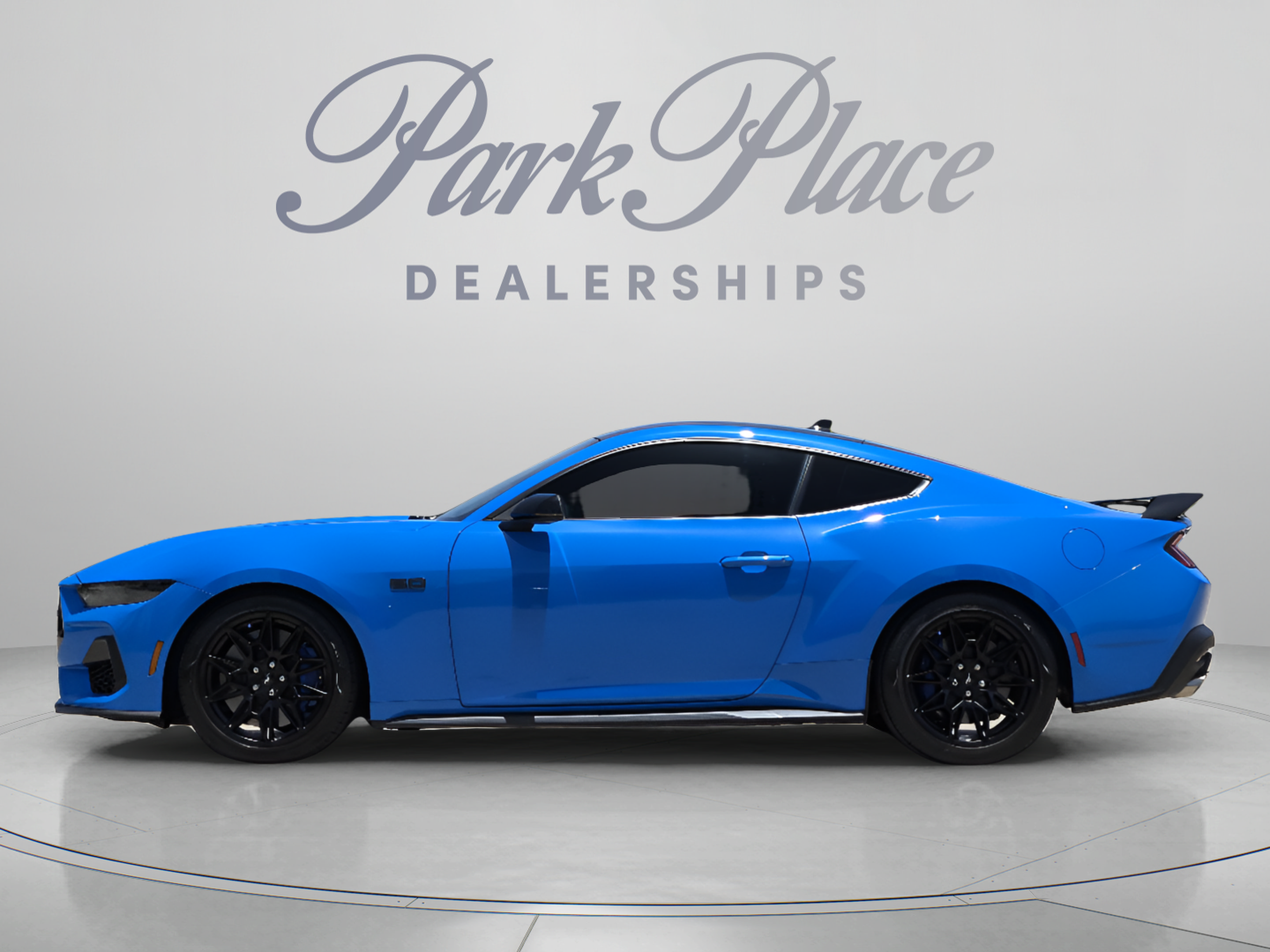 Used 2025 Ford Mustang GT Premium w/ GT Performance Package RWD image 2