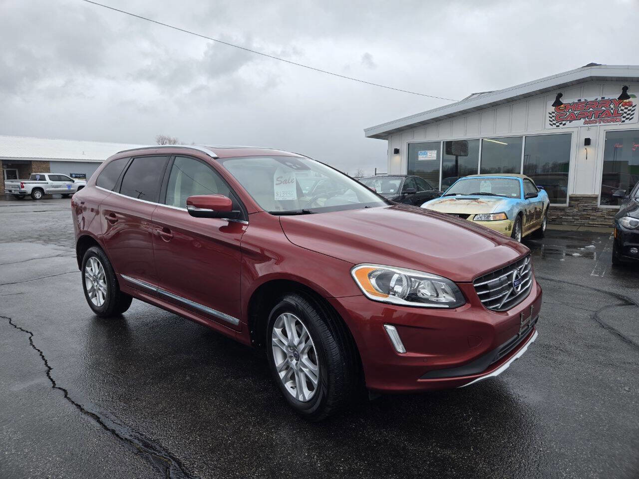 Used 2015 Volvo XC60 T5 AWD/4WD image 3
