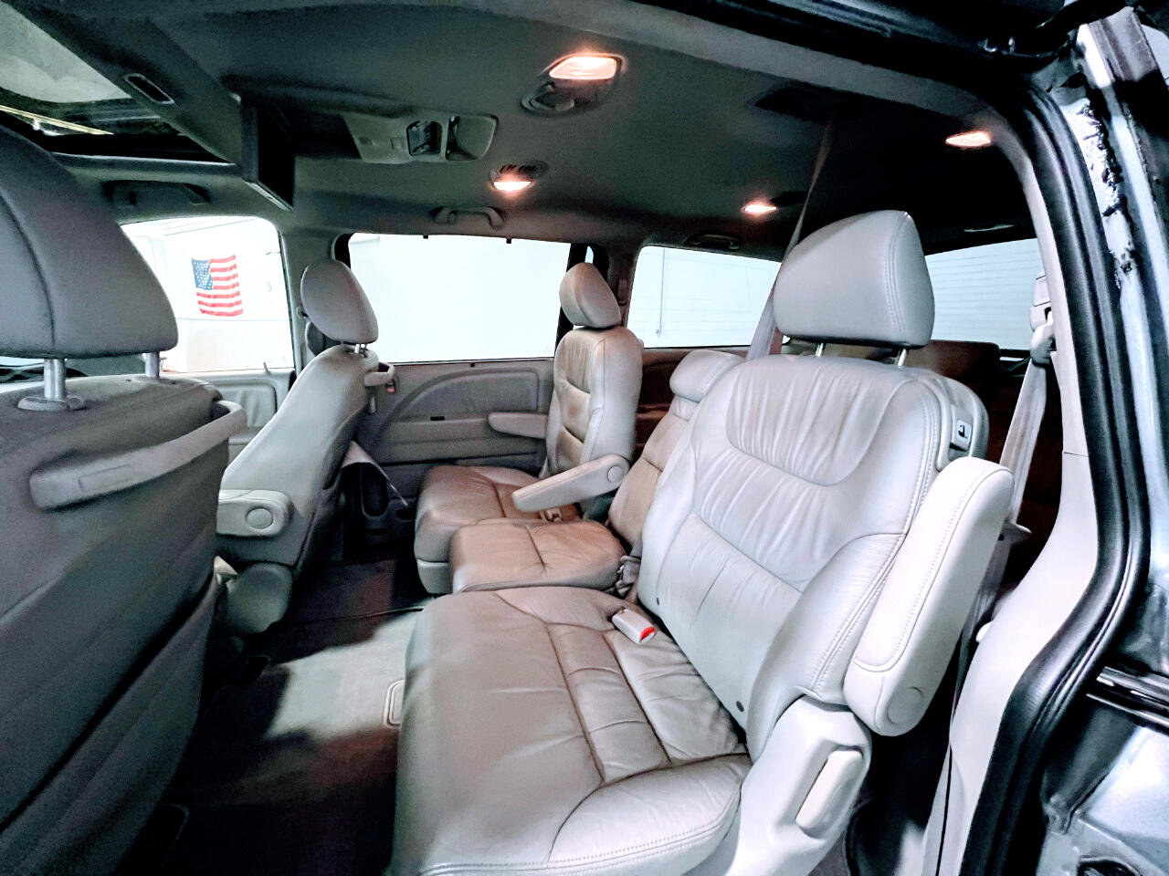 Used 2010 Honda Odyssey EX-L image 10