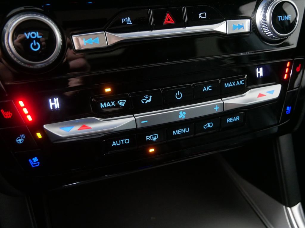 Used 2021 Ford Explorer Limited w/ Class III Trailer Tow Package image 30