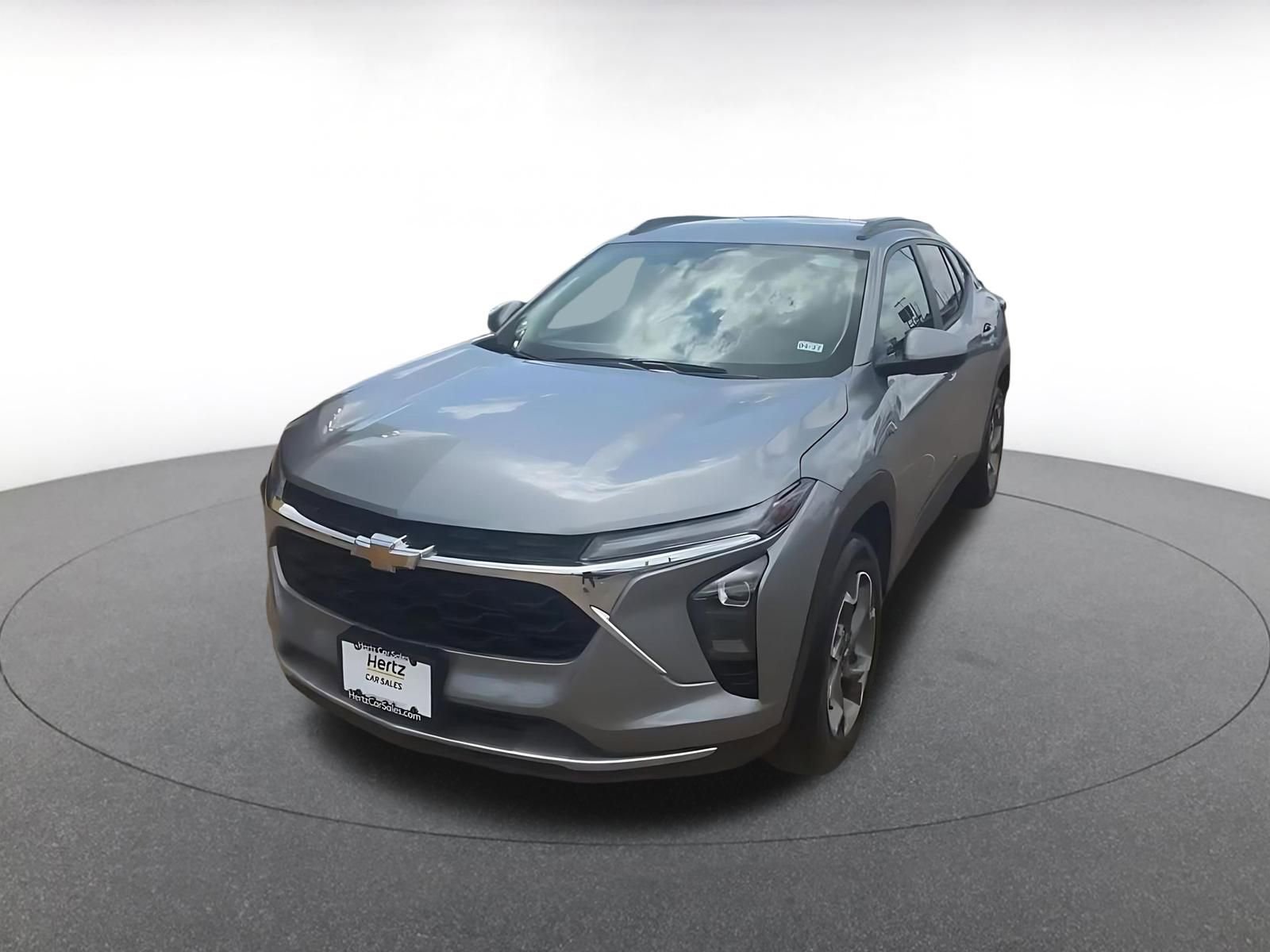 Used 2025 Chevrolet Trax LT w/ LT Convenience Package FWD image 7