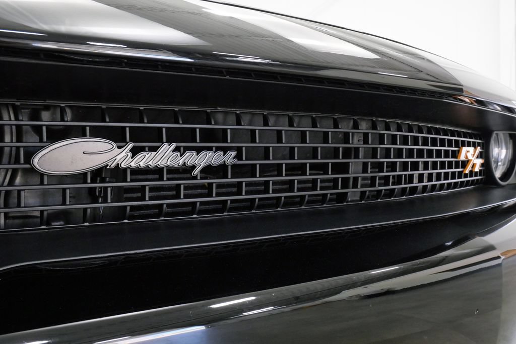 Used 2022 Dodge Challenger R/T Scat Pack RWD image 9